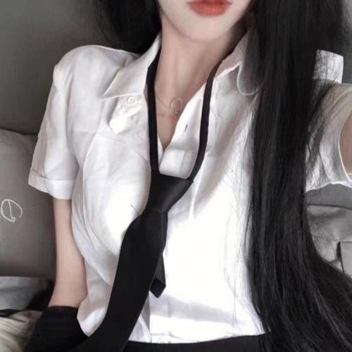 爱玛姑娘 在线观看